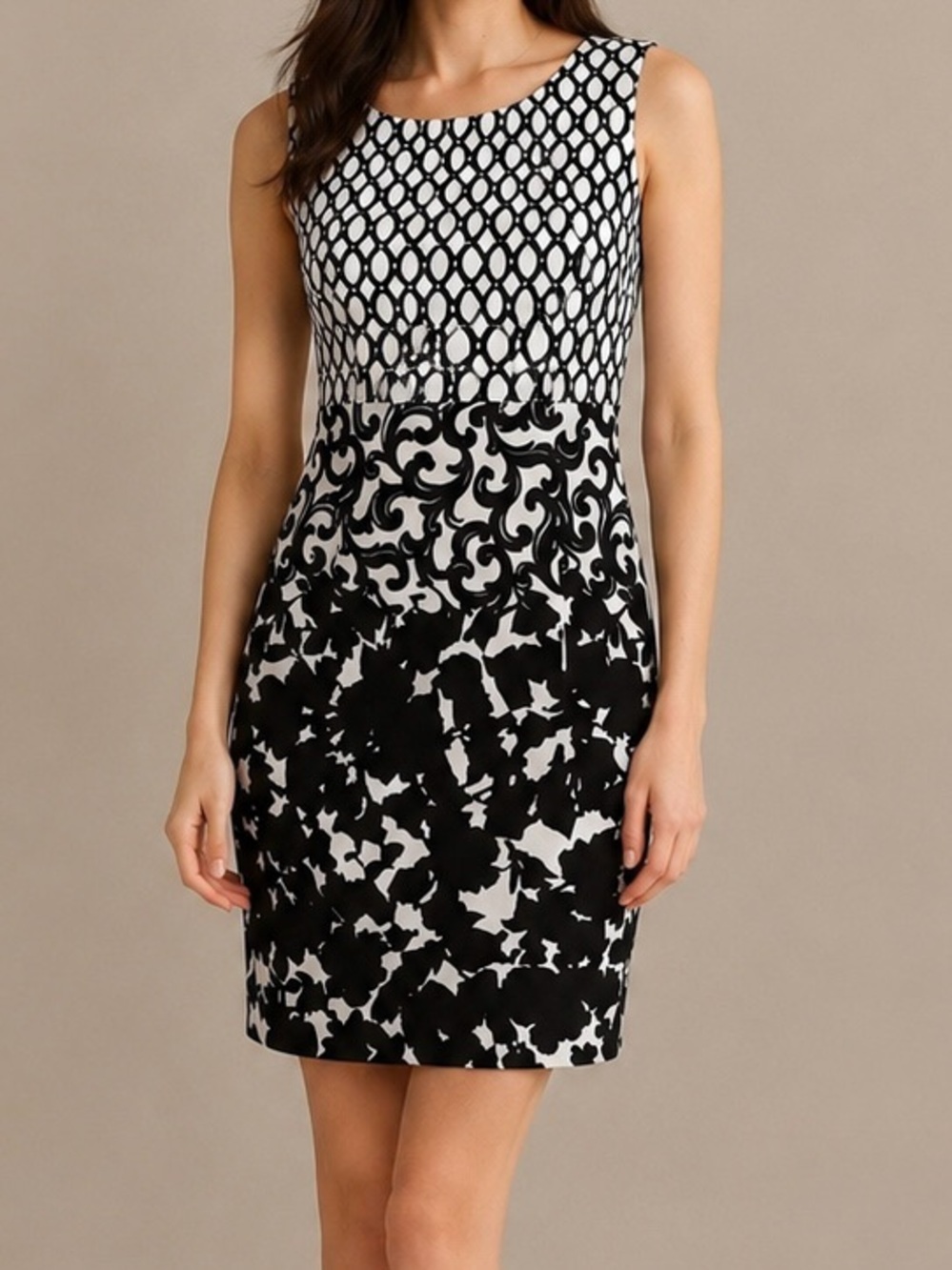 White House Black Market Black & White Mixed Print Sheath Dress – Size 00